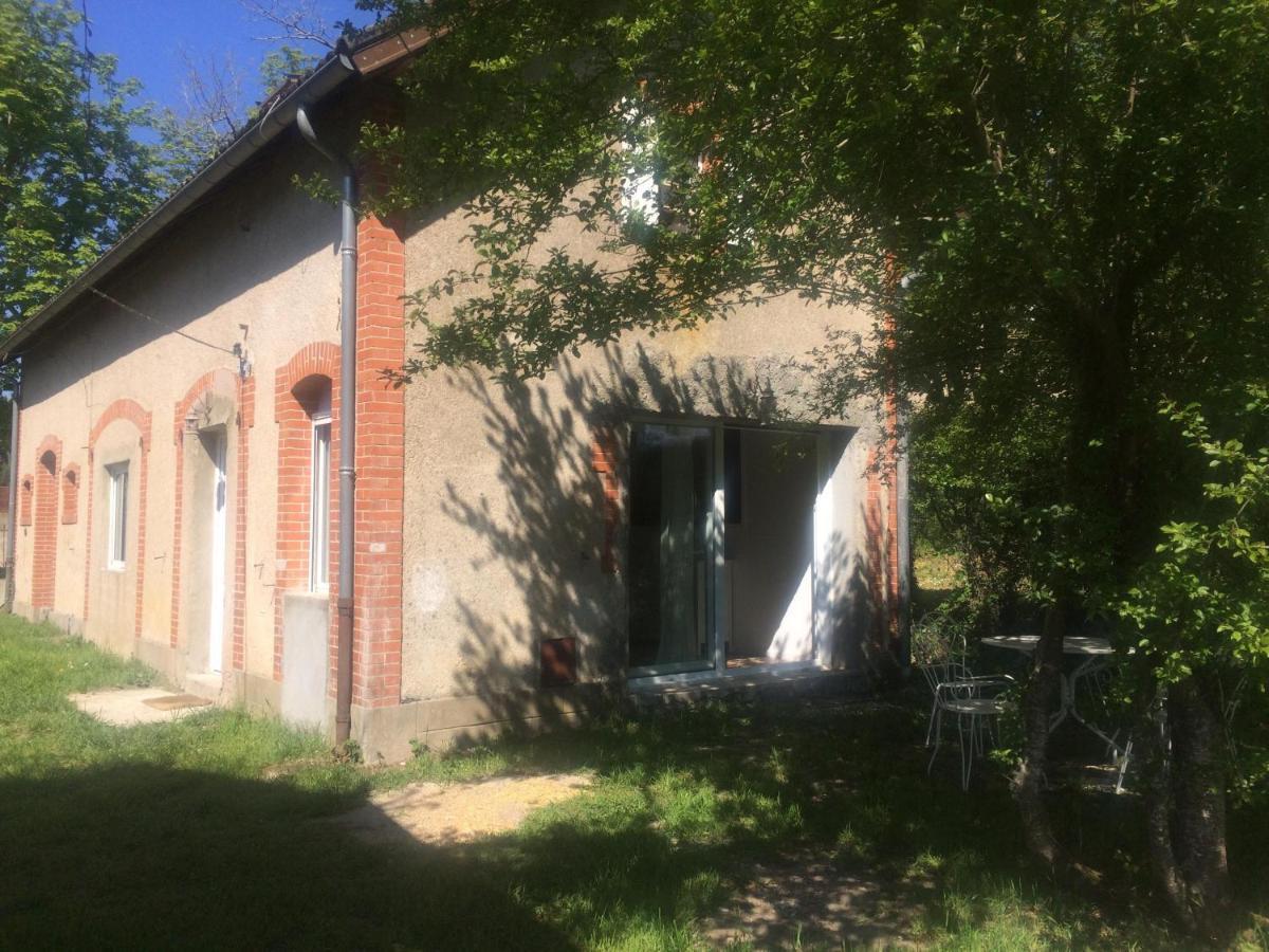 Maison De Vacances Cronat - Au Bord De L'Eurovelo 6 Exterior photo